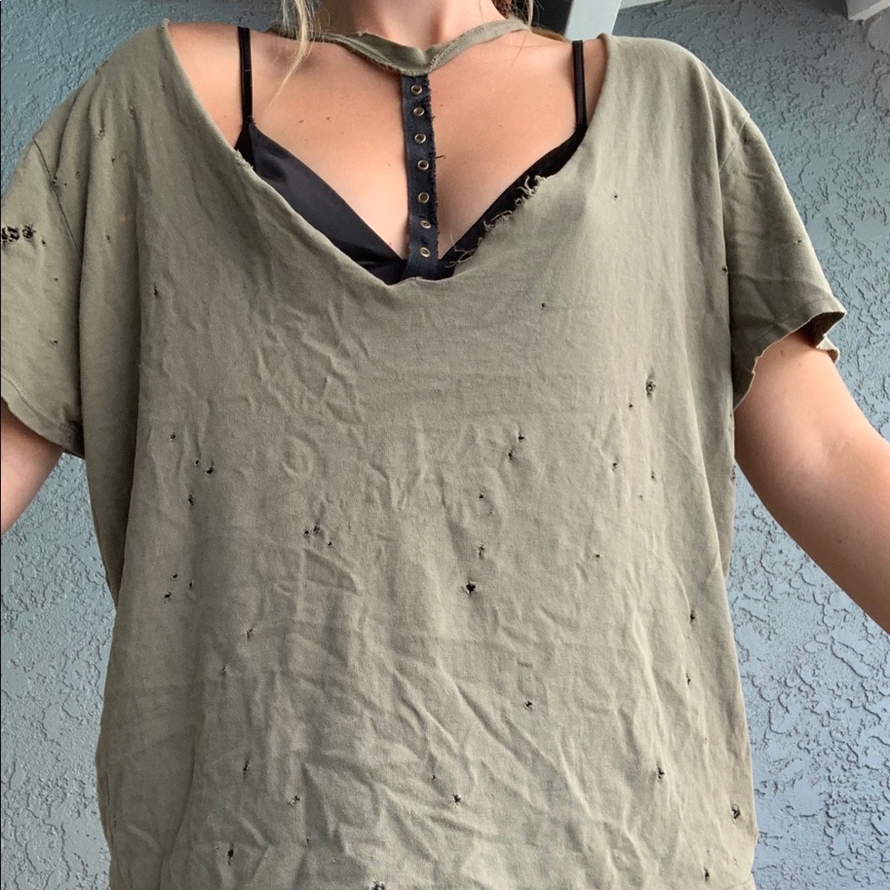 LF Distressed Top